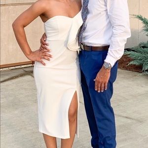 White Dress worn once! No damage...